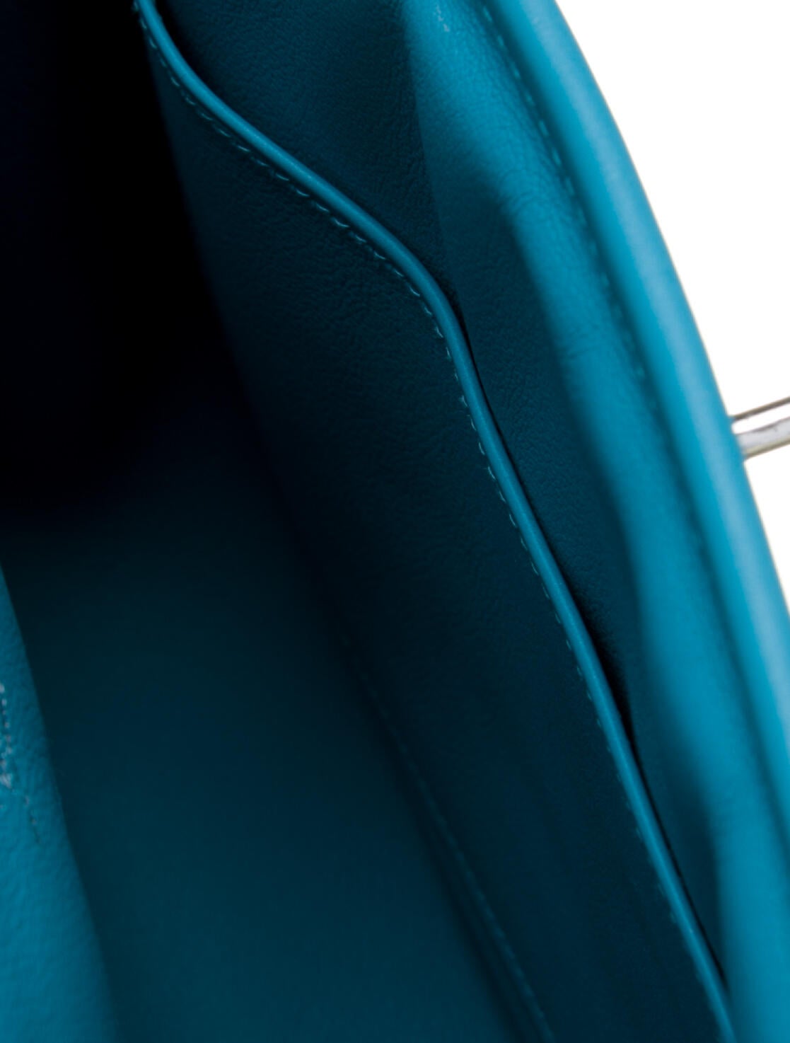 Hermès Swift Berline 28